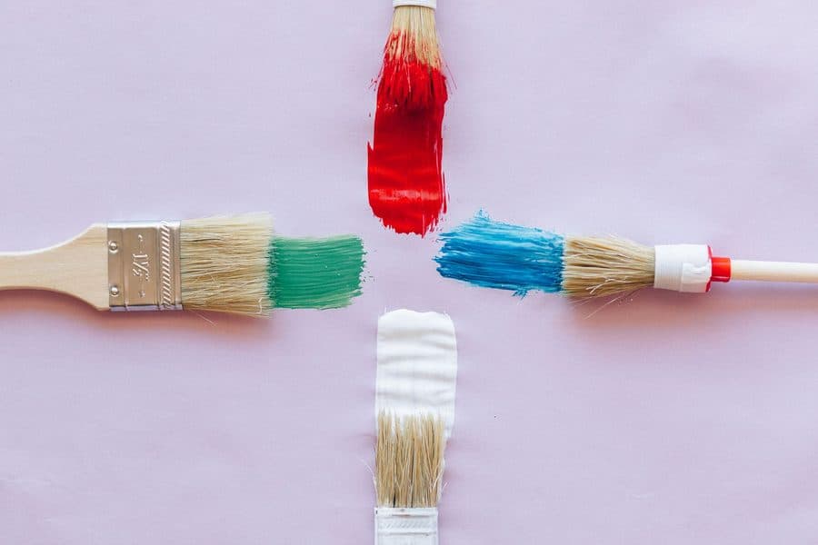 Peinture acrylique ou glycéro : quelle différence concrète 